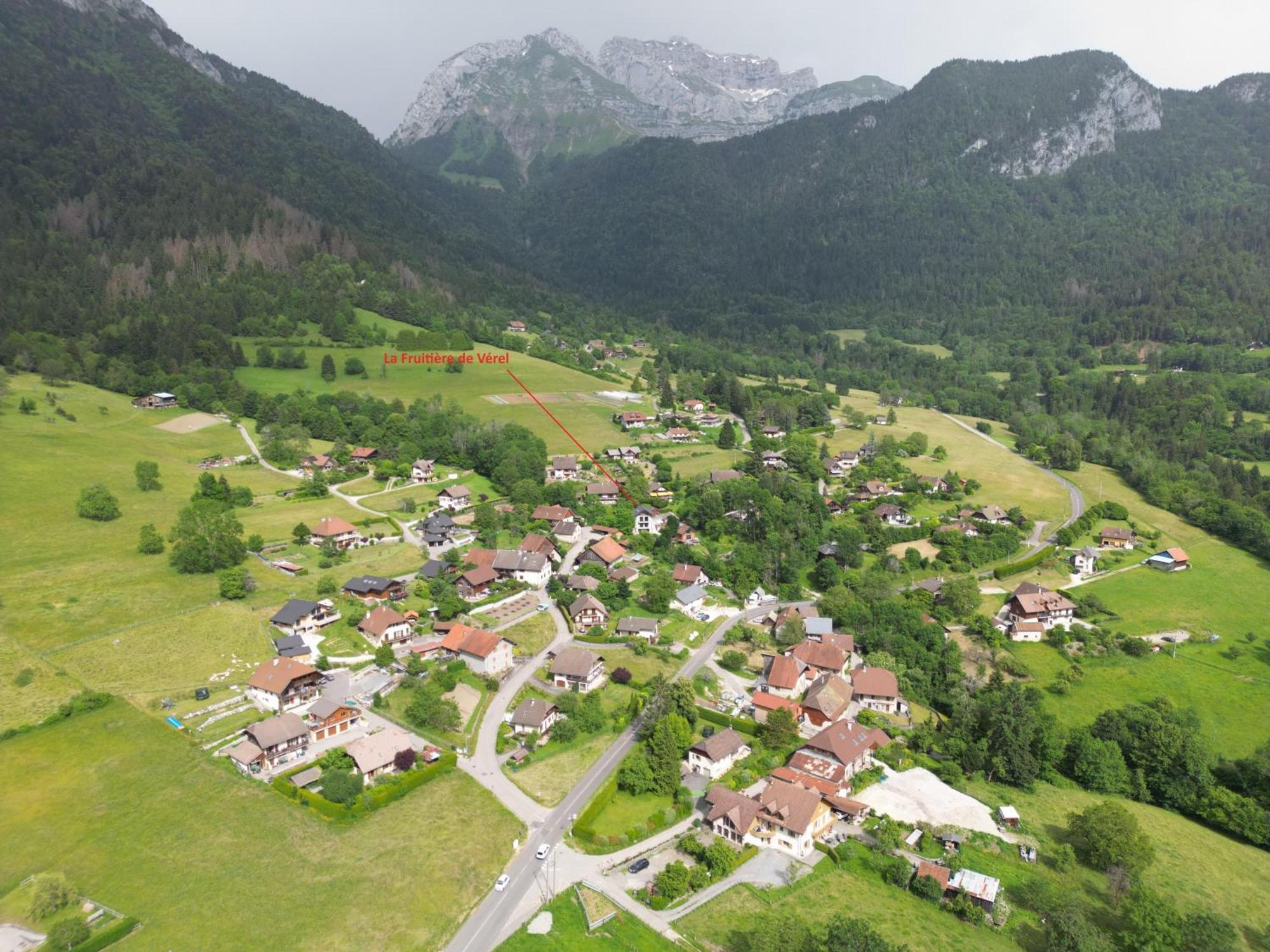 La Fruitiere De Verel, Modulables Neufs, Calmes, Entre Et Montagne, Max 11 Personnes * Talloires